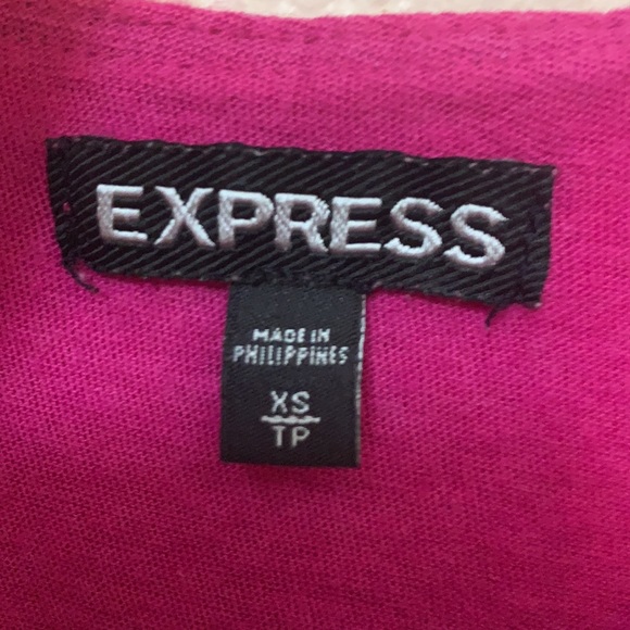 👻 2/$20 Express Fuchia Two Layer Shirt 👚‎ - Picture 3 of 3